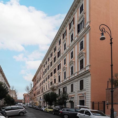 Terme Di Traiano Apartment - 10 Min Dal Colosseo Рим Екстериор снимка