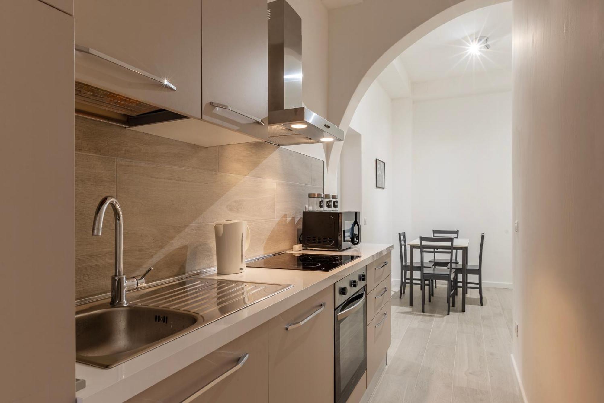 Terme Di Traiano Apartment - 10 Min Dal Colosseo Рим Екстериор снимка
