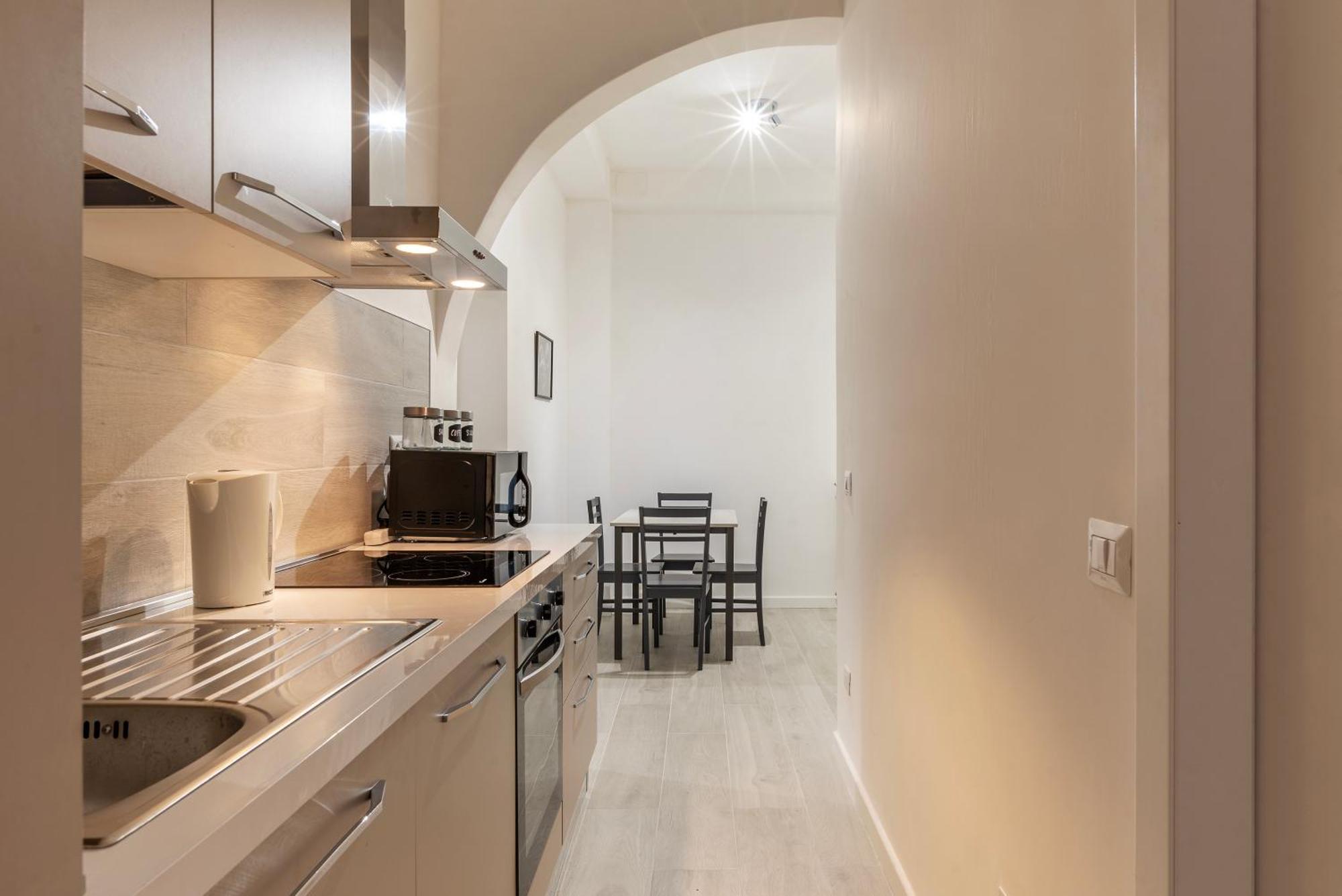 Terme Di Traiano Apartment - 10 Min Dal Colosseo Рим Екстериор снимка