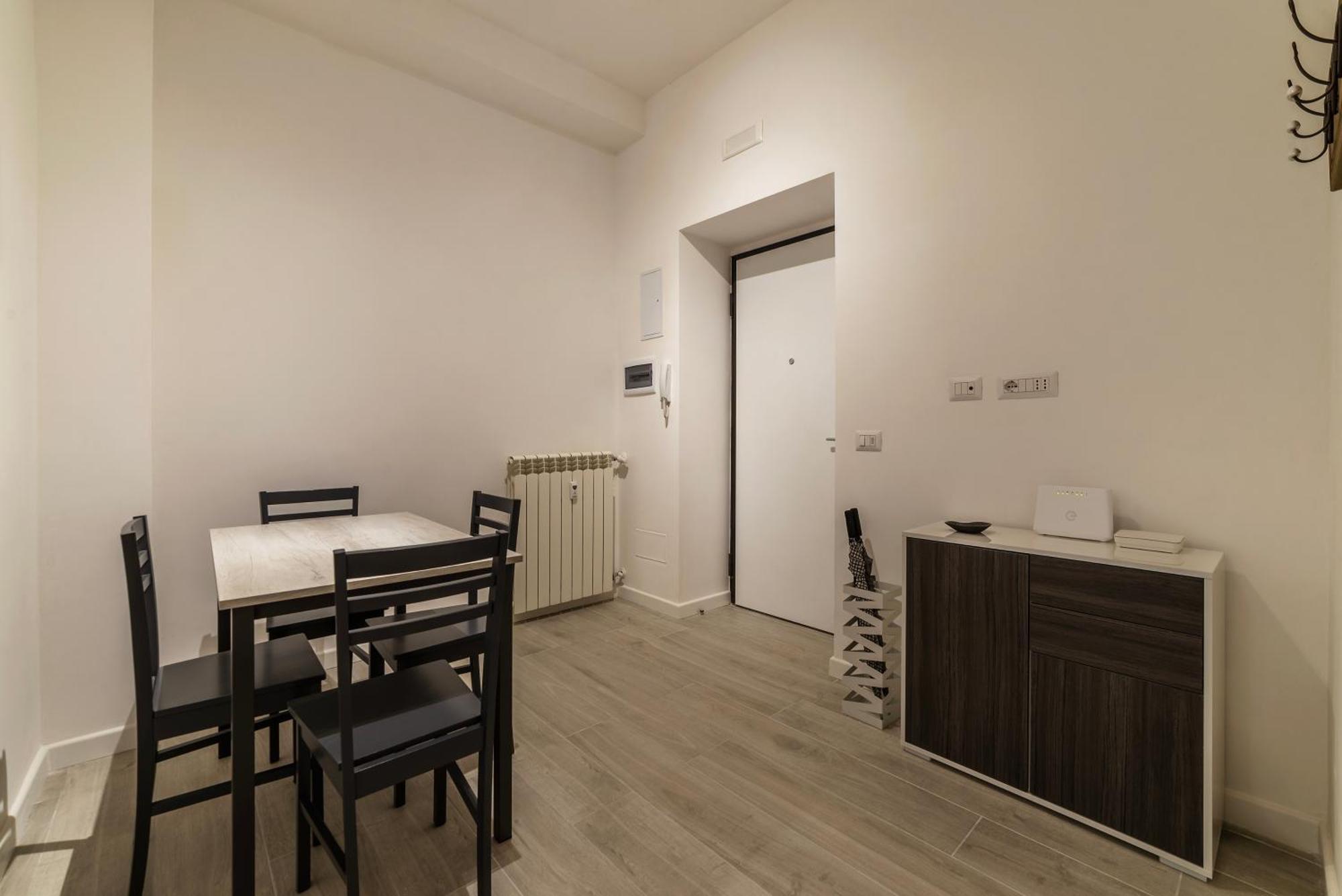 Terme Di Traiano Apartment - 10 Min Dal Colosseo Рим Екстериор снимка