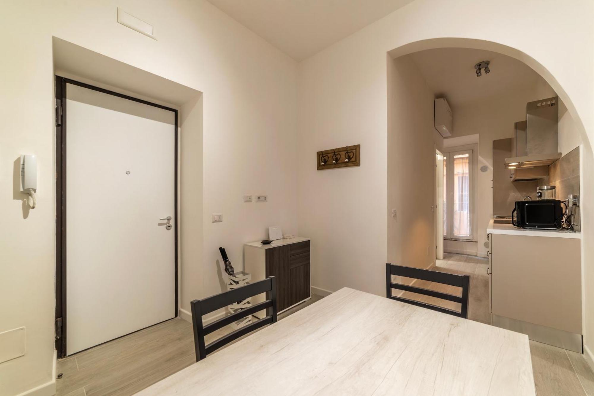 Terme Di Traiano Apartment - 10 Min Dal Colosseo Рим Екстериор снимка